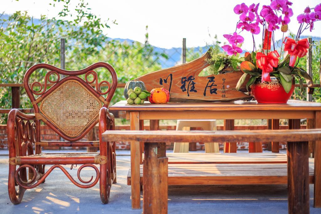 Chuan Ya Ju Homestay Qishan Exteriör bild